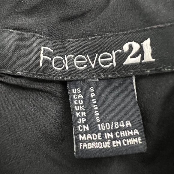 Forever 21 Women’s Sleeveless Round Neck Shift Dress Black/White Print Small - Picture 7 of 8